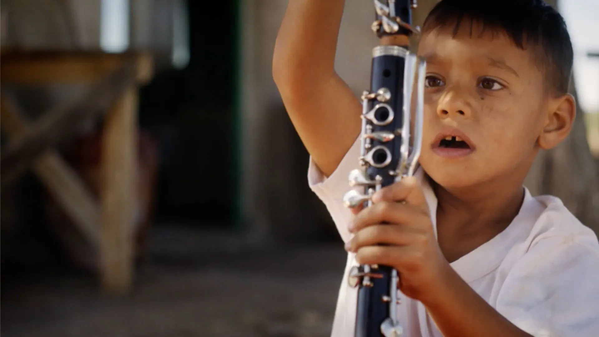 «Χρυσά Βαστά»: Πώς γυρίστηκε μια μικρού μήκους ταινία ενηλικίωσης για έναν νεαρό Ρομά