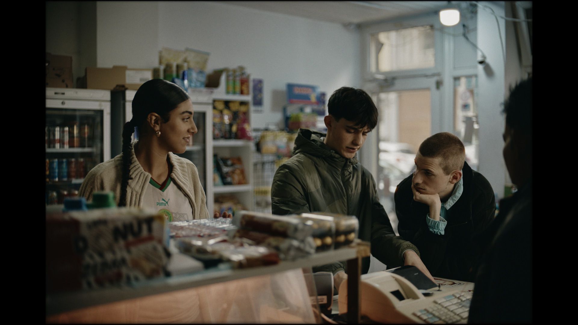 putain_E01_Rania, Gigi, Snokkie.jpeg